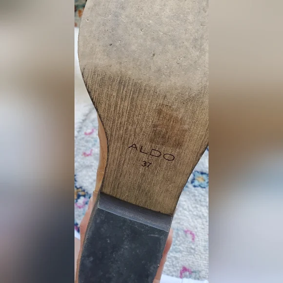 Aldo Black Elegant Black Women's Heels. Size 37. EUC - Picture 2 of 9